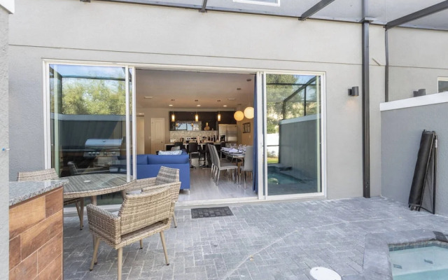 Luxury Vacation Home With Splash Pool/bbq 03