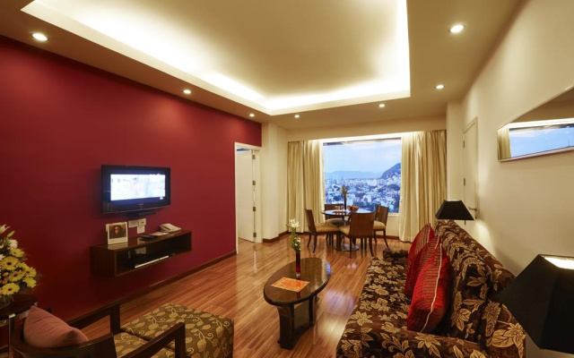 Vivanta Vijayawada, MG Road