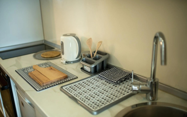 5 Star Central Studio