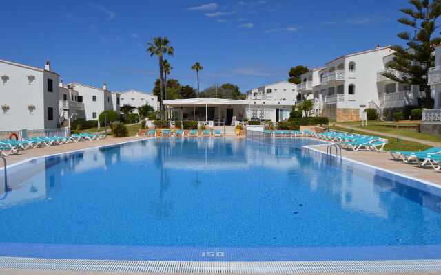 Apartamentos Seth Mestral y Llebeig