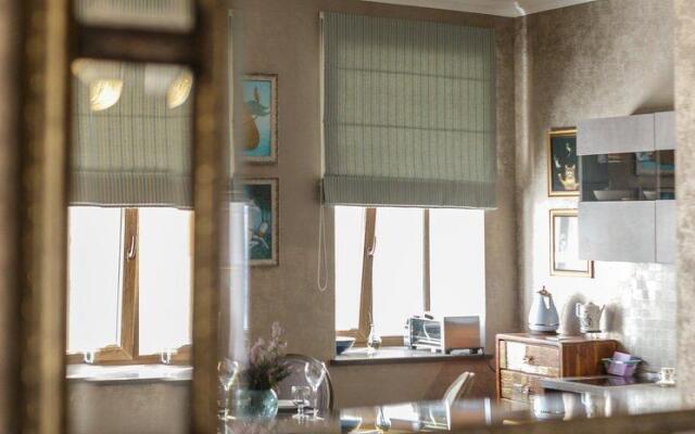 Апартаменты на проспекте Английский 24К