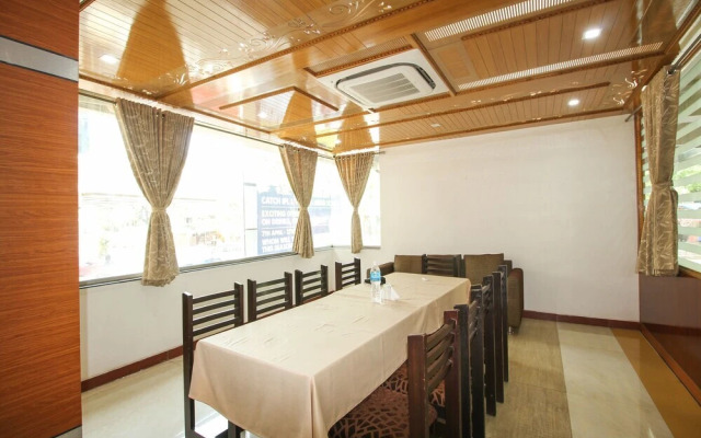 Hotel Radiant by OYO Rooms