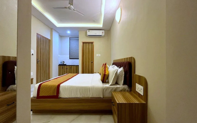 Hotel Vrinda Niddhivan- near Prem mandir