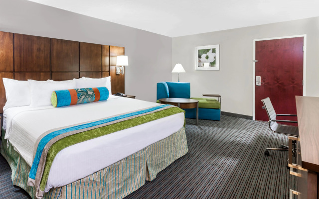 Holiday Inn Hotel & Suites Oklahoma City North by IHG