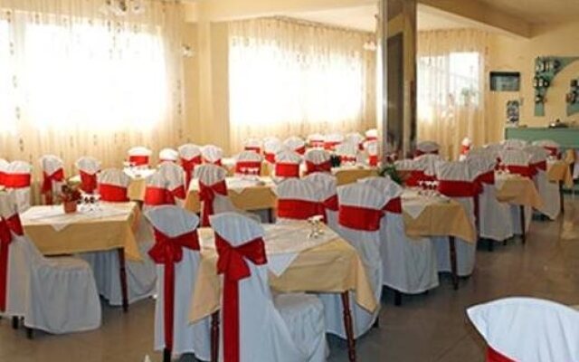 Hotel Corola