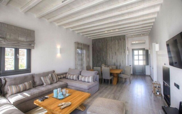 Villa Alexanthia