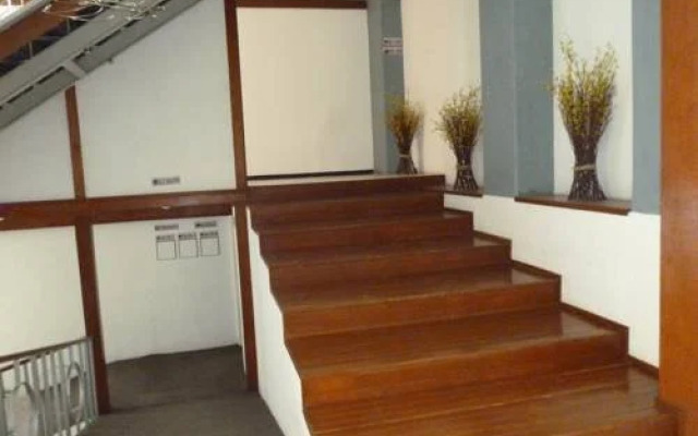 Hotel Q