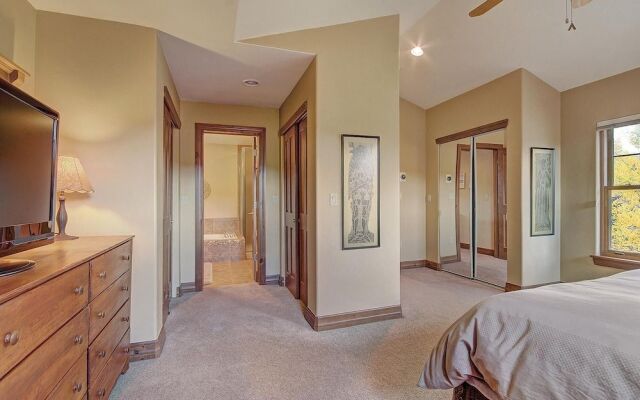 Highland Greens Spruce 3 Bedroom Townhouse by RedAwning