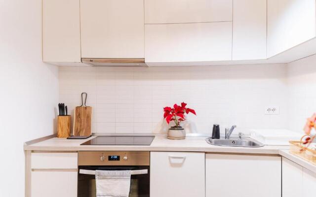 Central 700 square Fructus plaza - Eva apartment