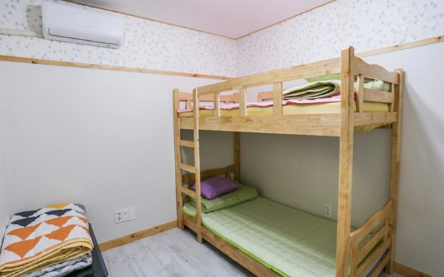 Tongyeong Gangguan Guest House