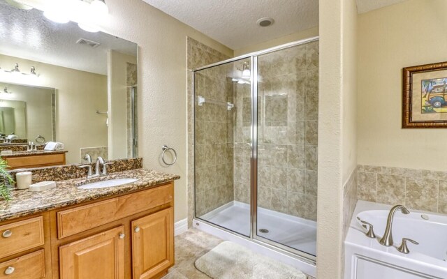 Alex's West Haven Vacation Home