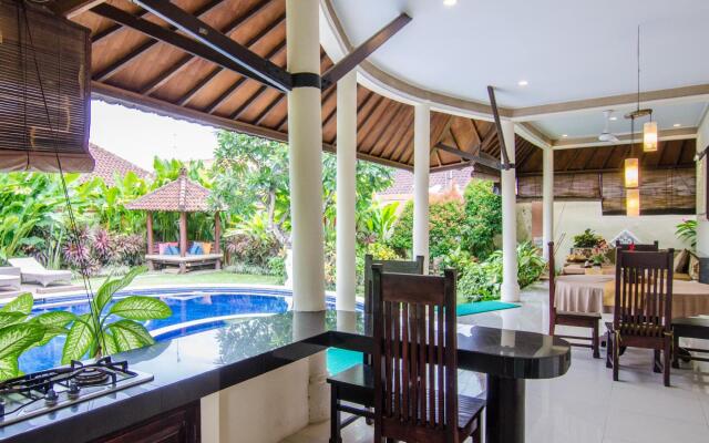 Heliconia Villa