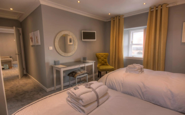 Thistle Apartment, Main street, Golspie