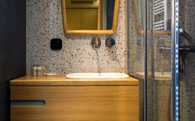 Allure Central Boutique Hotel