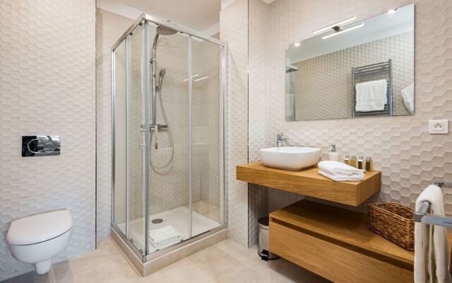 Palais Nouveau - Two Bedroom Condo