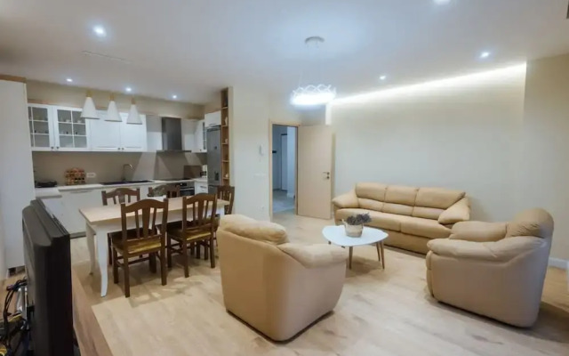 Grandpa s Apartment - Free Parking
