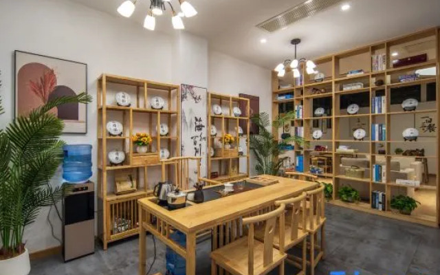 Dali erhai Sixiang Qingyi Seaview Inn