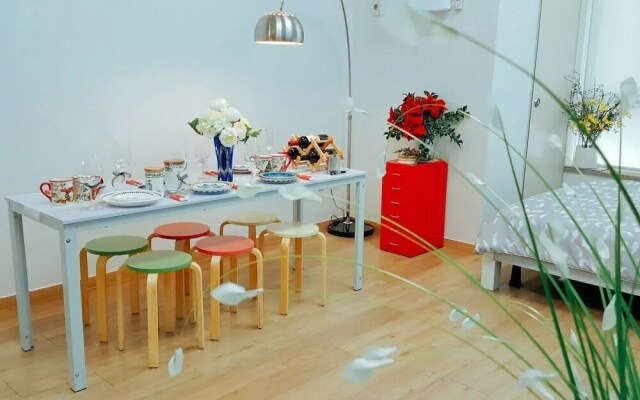 Lee Apartment 1