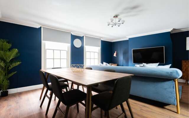 The Old Station House - Stylish & Central 2bdr Apartment