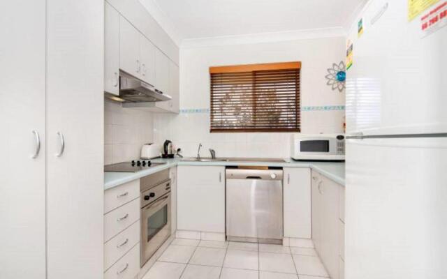 Kendall Beach Apartments 5 - Belongil Beach