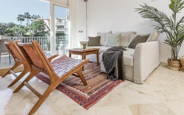 LBP2- 3 bedroom family apartment in calm area