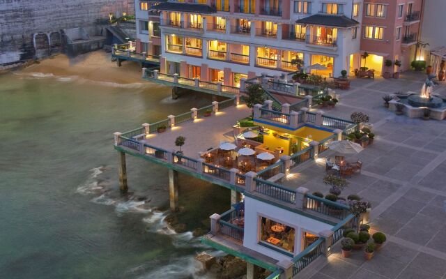 Monterey Plaza Hotel & Spa