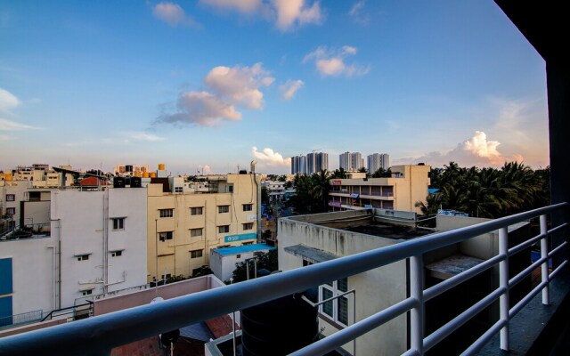 OYO Townhouse 047 Kanakpura Road