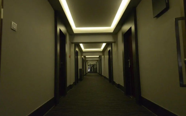 Yayoba Hotel