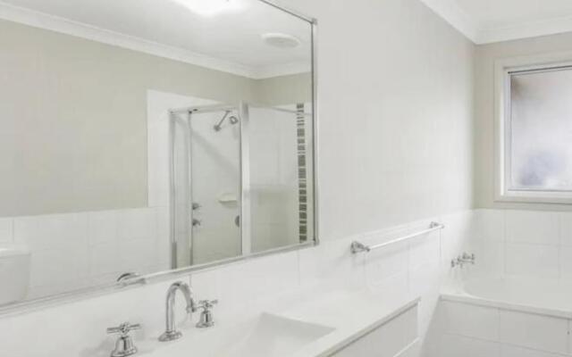 Stones Throw Hunter Valley 3mins to Cellar Doors