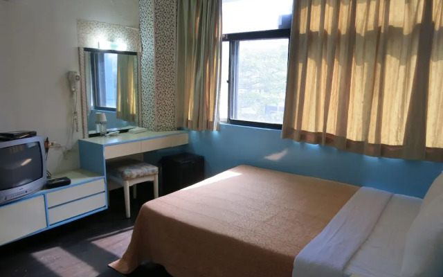 Reui Cheng Hotel