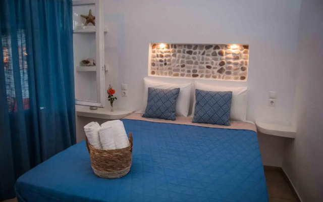 PERIVOLI 4-CHORA(5min away from the center by car)