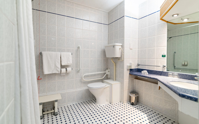 Holiday Inn Ashford North A20 by IHG