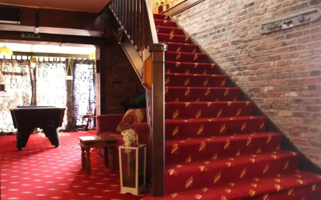 The Crown Lodge and Restaurant