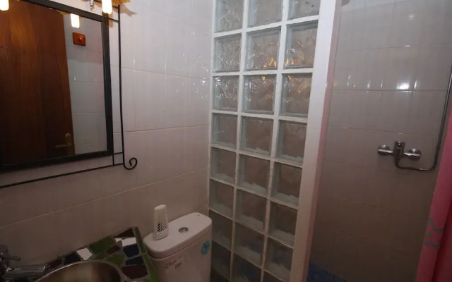 Peaceful Villa in Canyelles With Swimming Pool