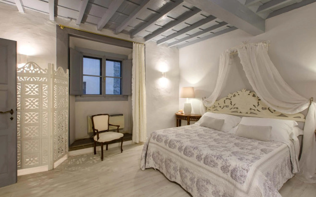 Elegant & stylish apartment city center