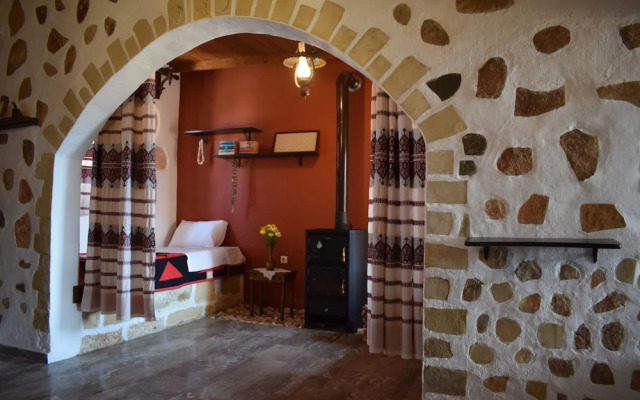 Eirini's Stone House