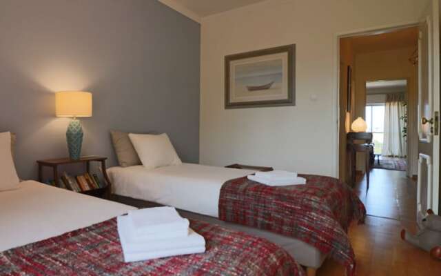 Cascais Estoril Apartment Near the Beach