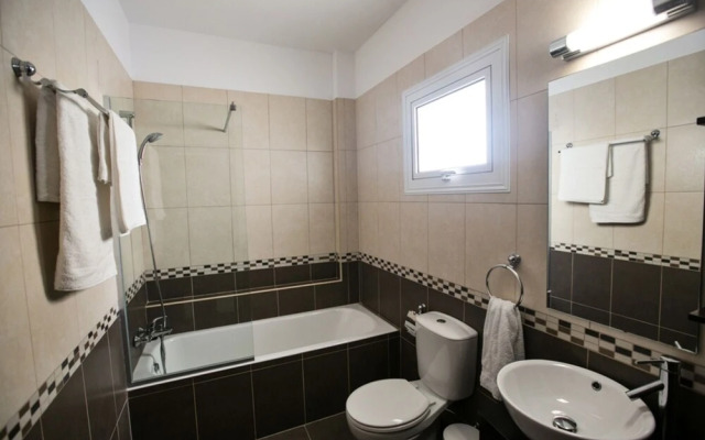 Beautiful Apartment With Communal Pool, Protaras Apartment 1287