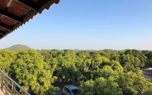 Gir Lions Paw Resort With Swimming Pool