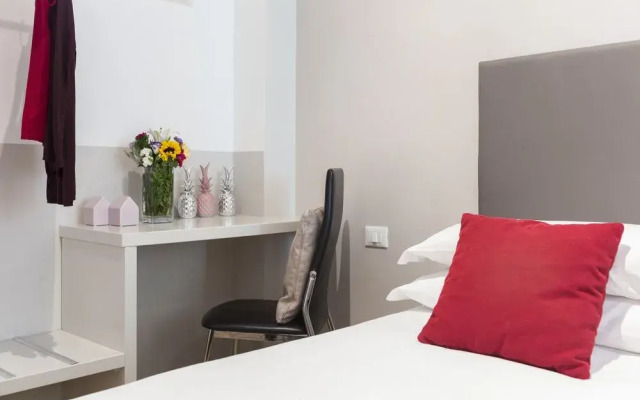 Rome Accommodation - Via Giulia