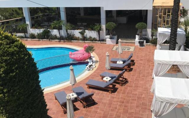 Pefkos Blue Hotel