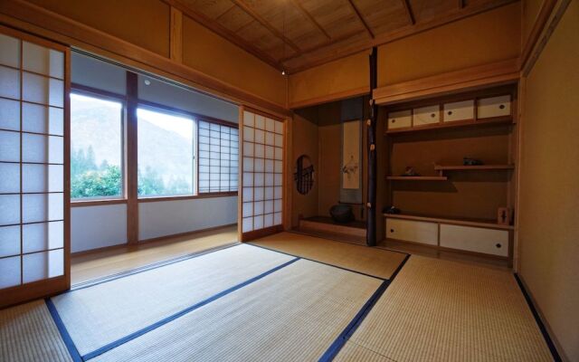 Takazuri-KITA - Hostel