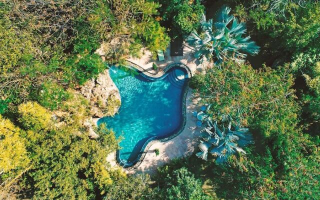 The Earth House Resort