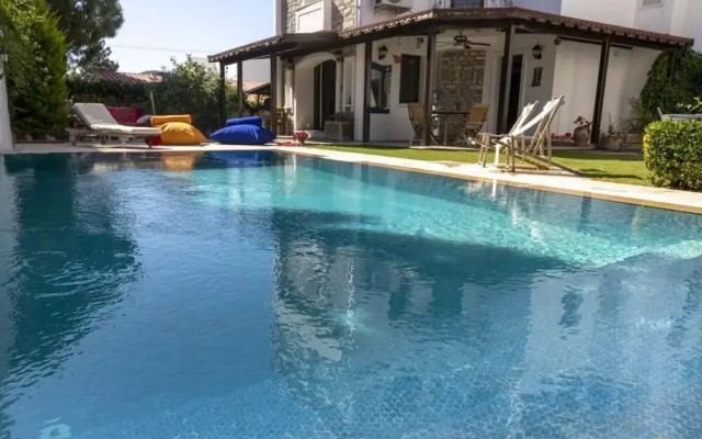 Villa With Private Pool in the Heart of Bodrum