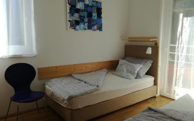 Apartments Henc