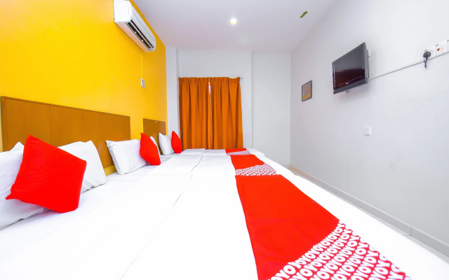 OYO 582 Hotel Walk Inn