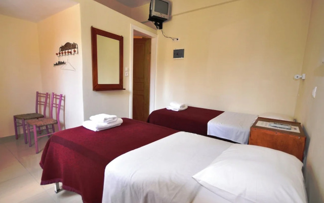 Santorini Camping/Rooms