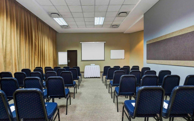 Protea Hotel by Marriott Lusaka Cairo Road