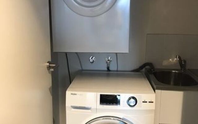 Southbank Platinum Tower Apartment