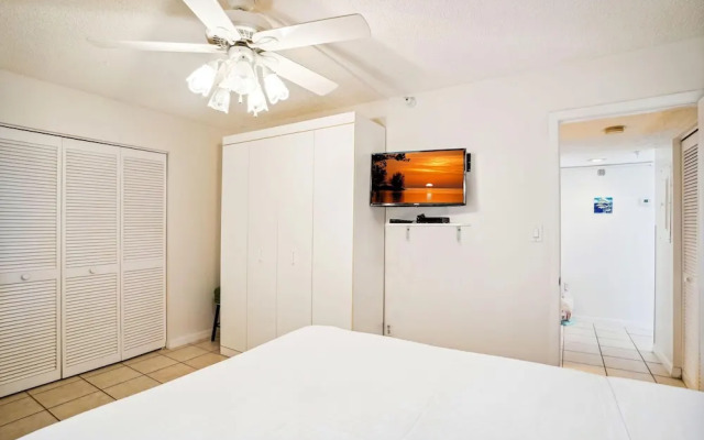Ocean Sands 1-708